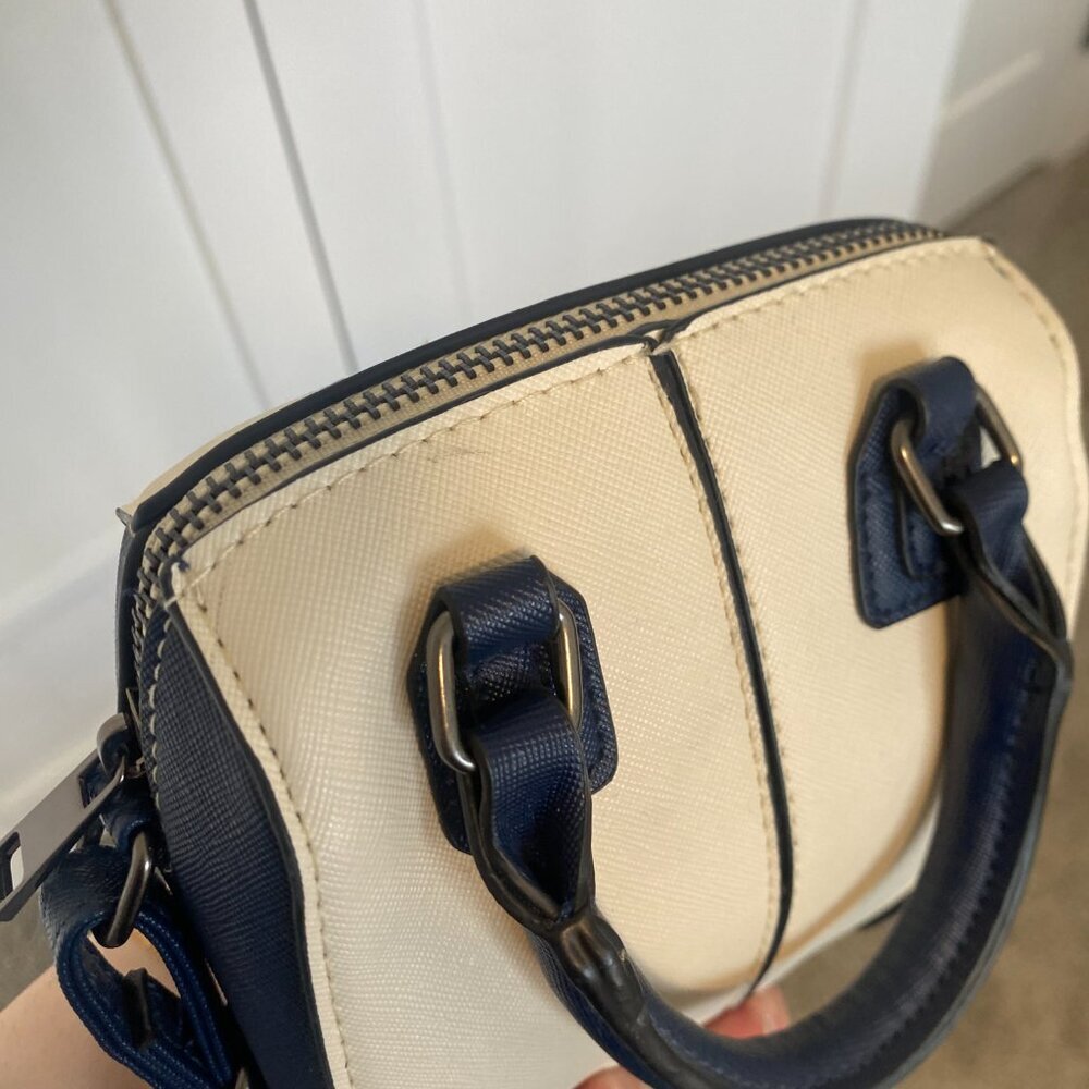 Mini Shoulder‎ Bag - Picture 6 of 11